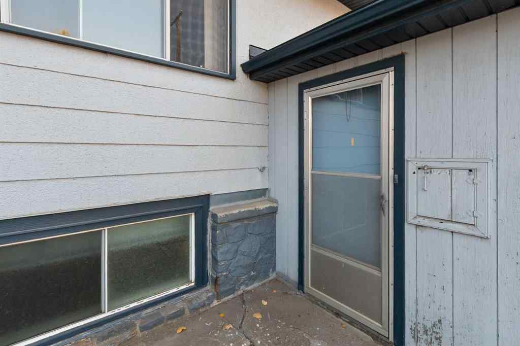 MLS® A2260229 - 433 1 Avenue NE in The Village Airdrie, Residential