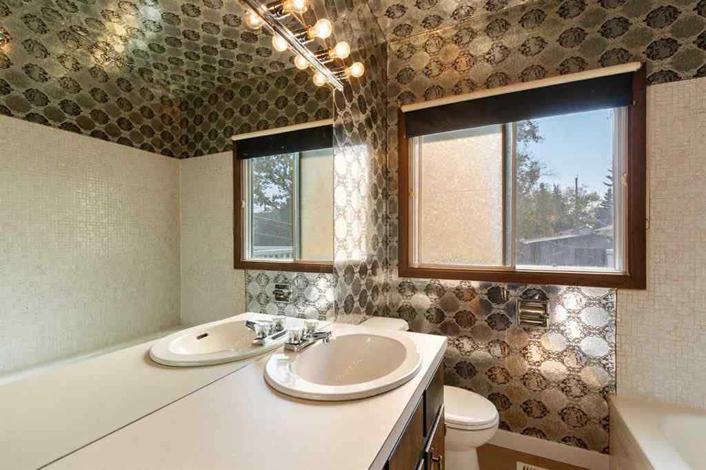 MLS® A2260229 - 433 1 Avenue NE in The Village Airdrie, Residential