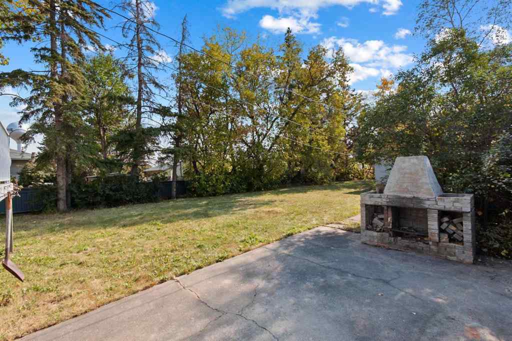 MLS® A2260229 - 433 1 Avenue NE in The Village Airdrie, Residential