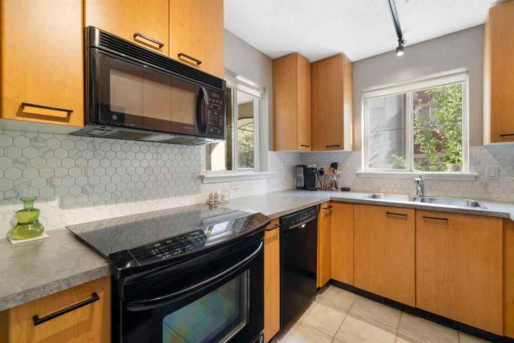 MLS® A2260240 - Unit #141 22 Richard Place SW in Lincoln Park Calgary, Residential