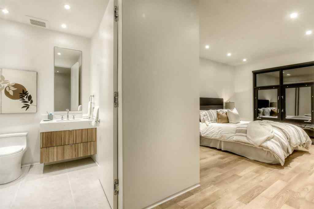 MLS® A2260248 - 2103 6 Avenue NW in West Hillhurst Calgary, Residential