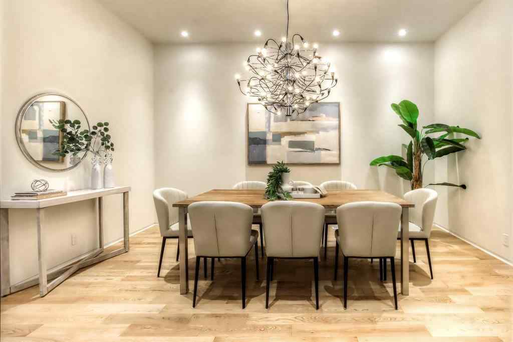 MLS® A2260248 - 2103 6 Avenue NW in West Hillhurst Calgary, Residential