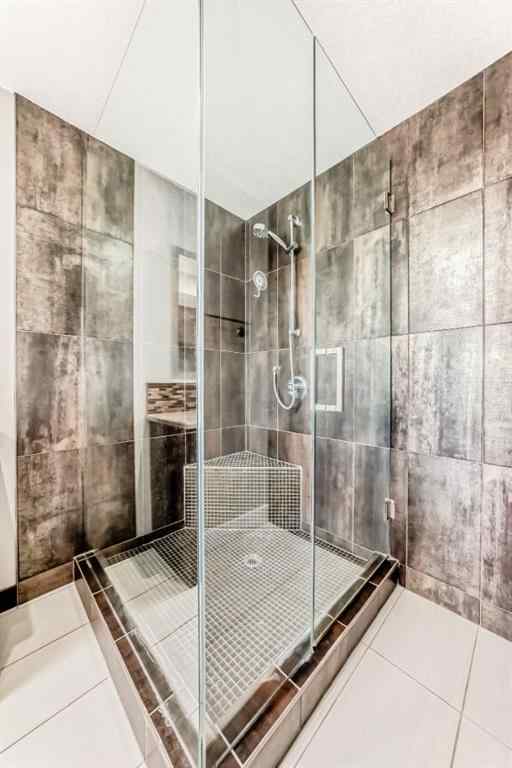 MLS® A2260253 - 2428 31 Avenue SW in Richmond Calgary, Residential