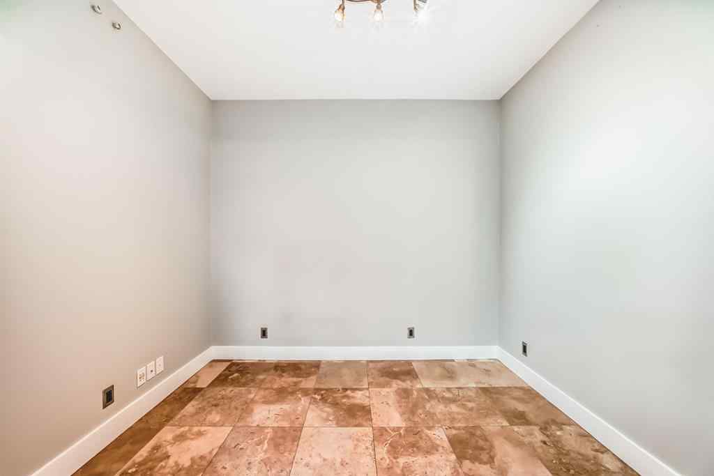 MLS® A2260253 - 2428 31 Avenue SW in Richmond Calgary, Residential