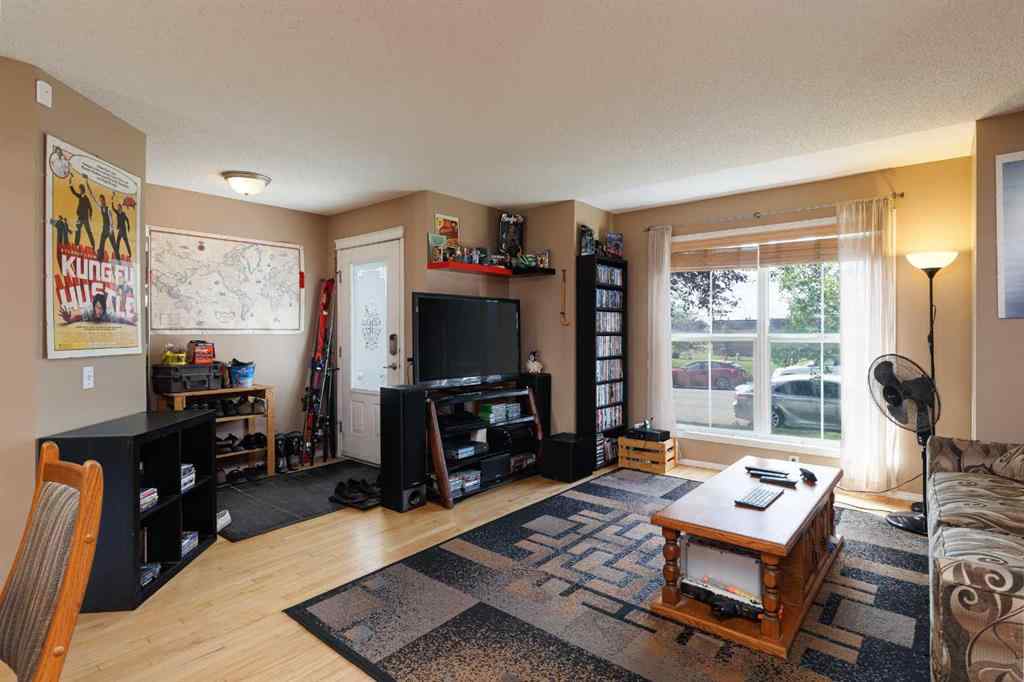 MLS® A2260255 - 248 Prestwick Avenue SE in McKenzie Towne Calgary, Residential