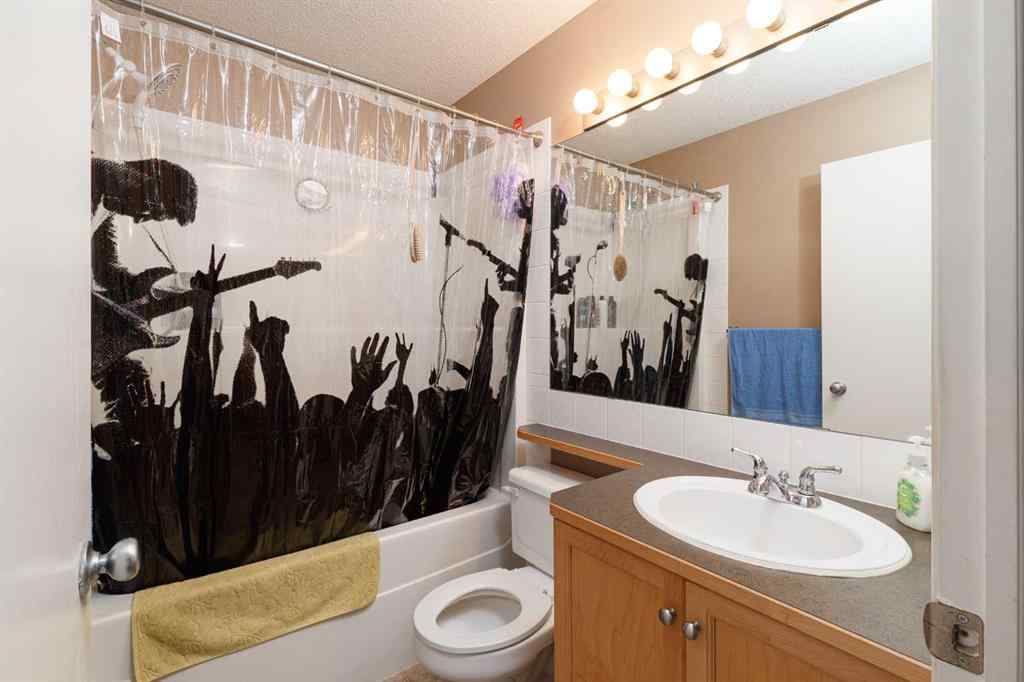 MLS® A2260255 - 248 Prestwick Avenue SE in McKenzie Towne Calgary, Residential