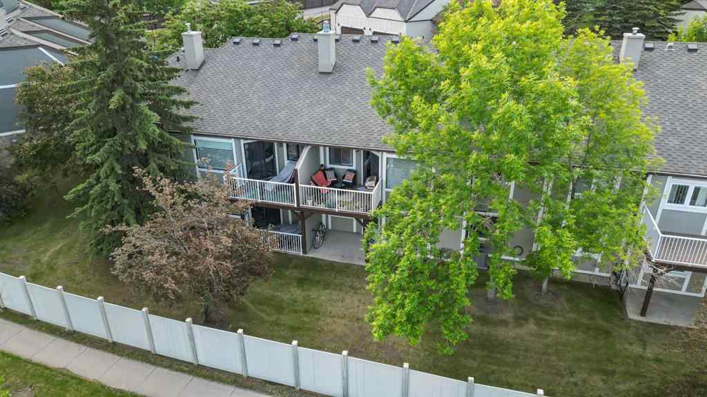 MLS® A2260262 - 72 Coach Side Terrace SW in Coach Hill Calgary, Residential