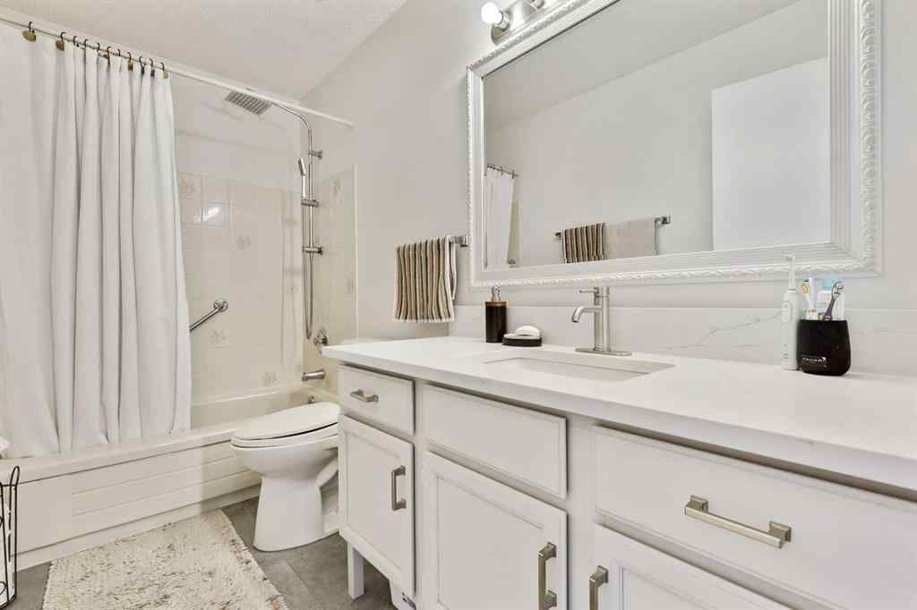 MLS® A2260262 - 72 Coach Side Terrace SW in Coach Hill Calgary, Residential