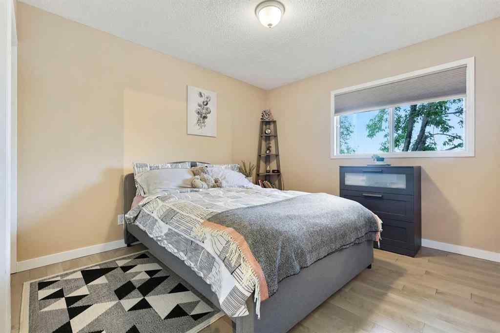 MLS® A2260262 - 72 Coach Side Terrace SW in Coach Hill Calgary, Residential