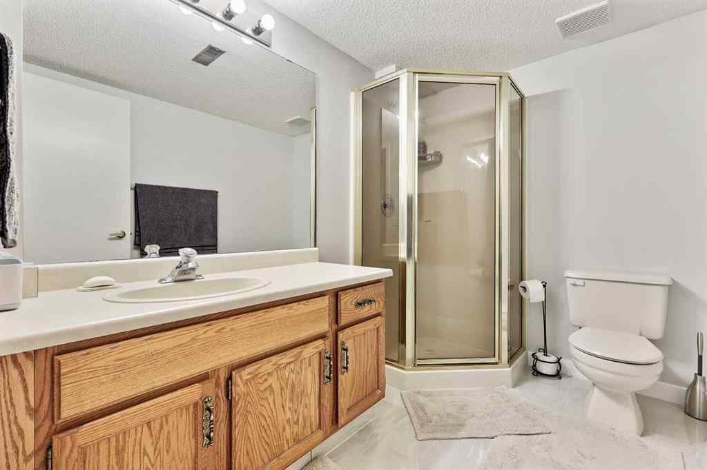 MLS® A2260262 - 72 Coach Side Terrace SW in Coach Hill Calgary, Residential