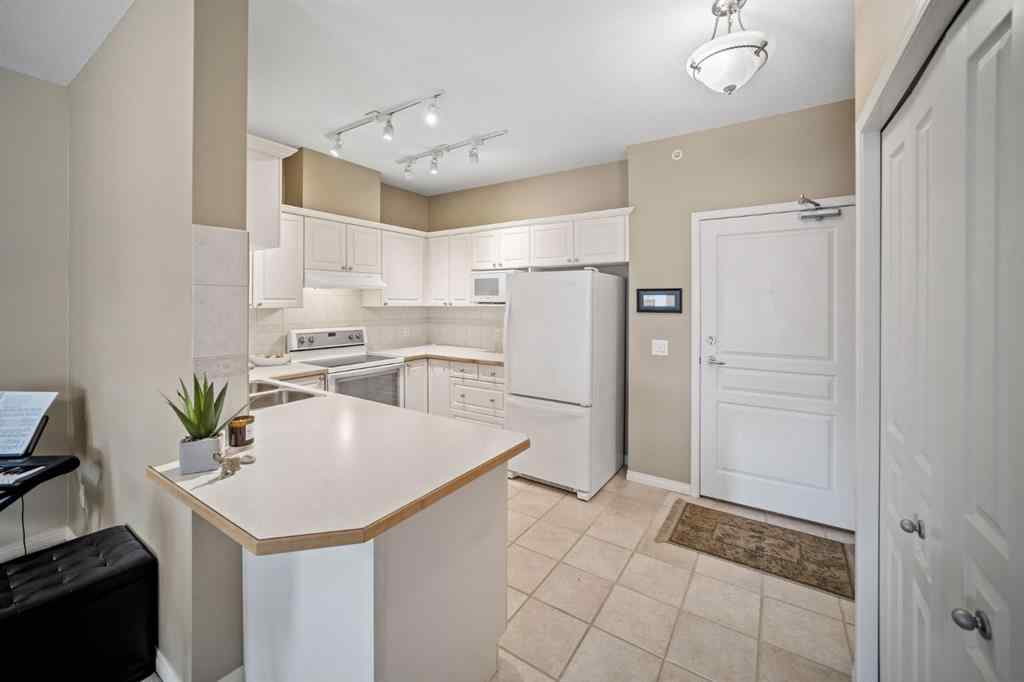 MLS® A2260277 - Unit ## 3213 Lake Fraser Court SE in Lake Bonavista Calgary, Residential