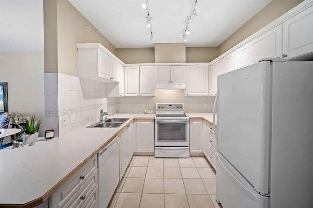 MLS® A2260277 - Unit ## 3213 Lake Fraser Court SE in Lake Bonavista Calgary, Residential