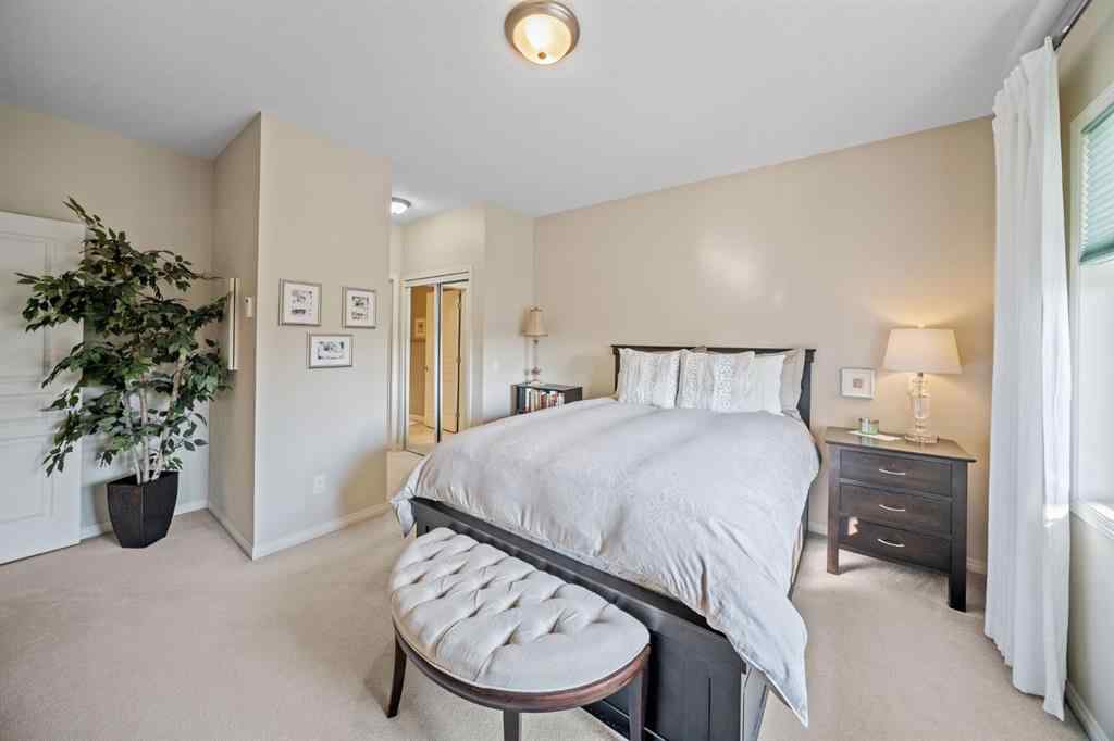 MLS® A2260277 - Unit ## 3213 Lake Fraser Court SE in Lake Bonavista Calgary, Residential