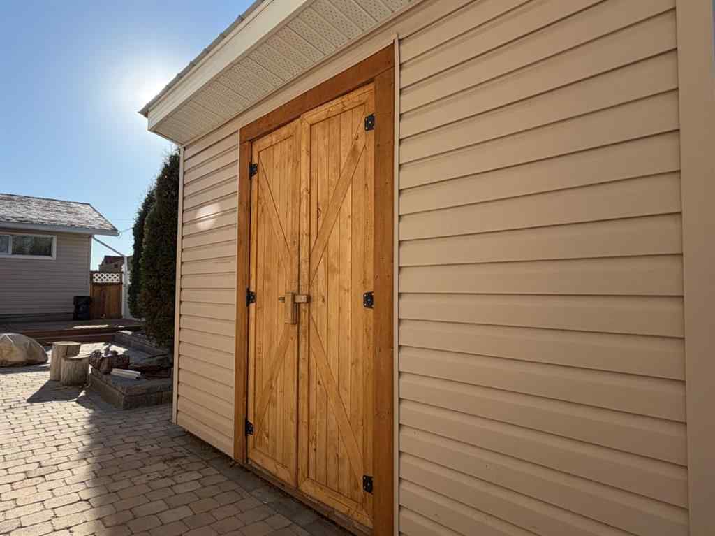 MLS® A2260285 - 409 12 Street E in Riverview Park Drumheller, Residential