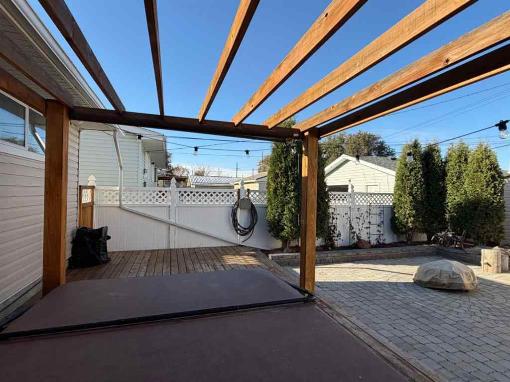 MLS® A2260285 - 409 12 Street E in Riverview Park Drumheller, Residential