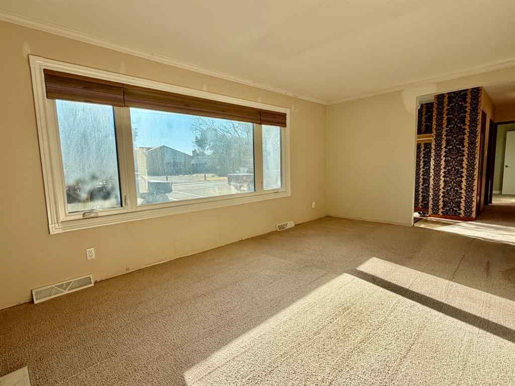 MLS® A2260285 - 409 12 Street E in Riverview Park Drumheller, Residential