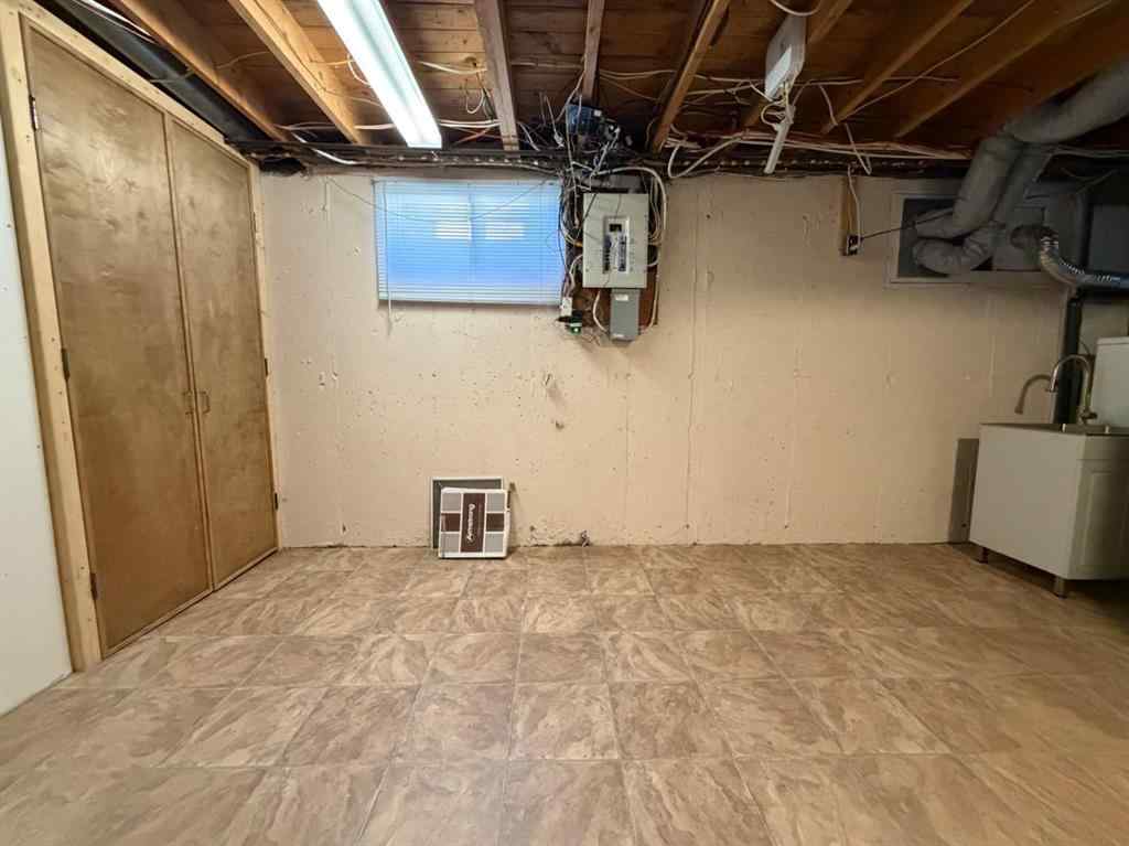 MLS® A2260285 - 409 12 Street E in Riverview Park Drumheller, Residential