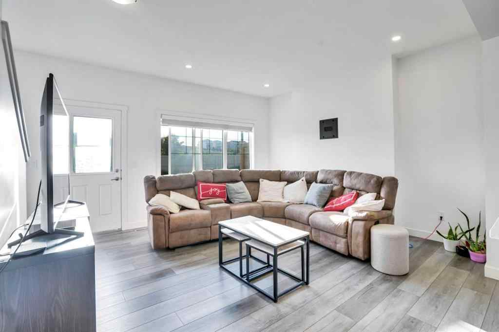 MLS® A2260300 - 1449 Bayview Point SW in Bayview Airdrie, Residential