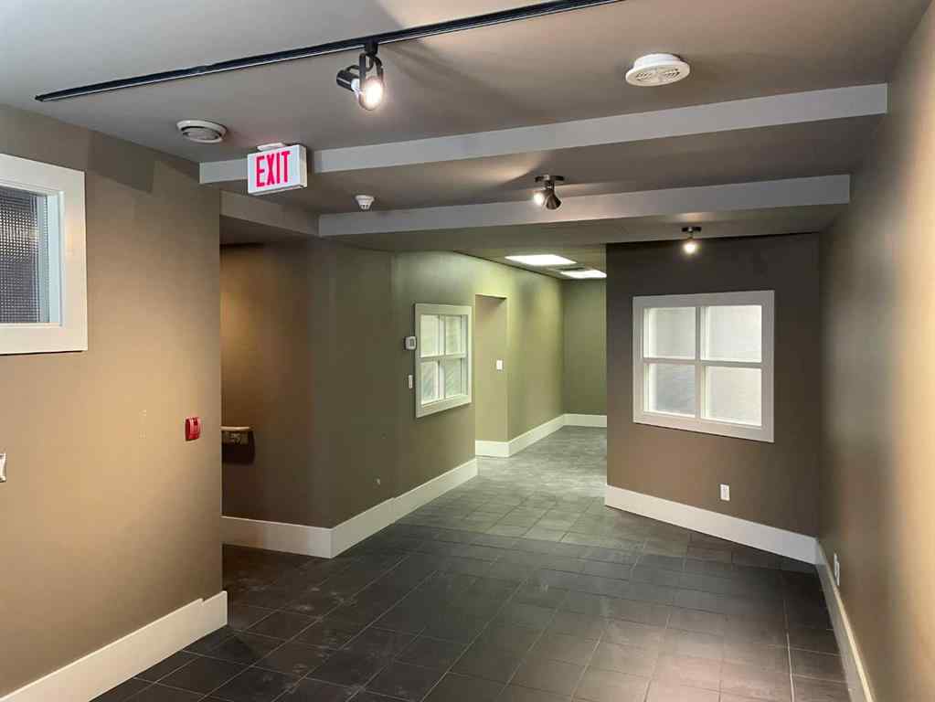 MLS® A2260302 - 1415 28 Street NE in Meridian Calgary, Commercial
