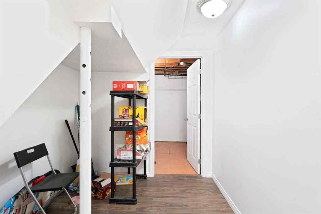 MLS® A2260304 - 6108 28 Avenue NE in Pineridge Calgary, Residential