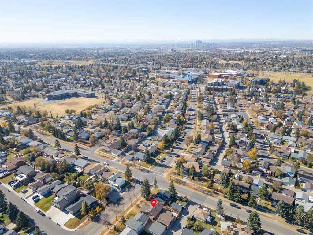 MLS® A2260304 - 6108 28 Avenue NE in Pineridge Calgary, Residential