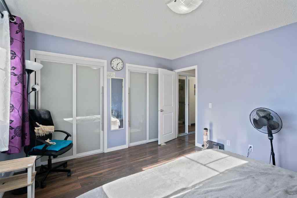 MLS® A2260304 - 6108 28 Avenue NE in Pineridge Calgary, Residential