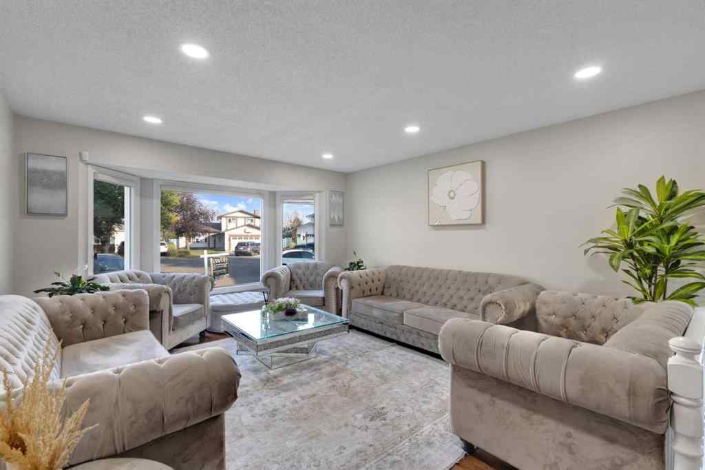 MLS® A2260307 - 12 Templehill Bay NE in Temple Calgary, Residential