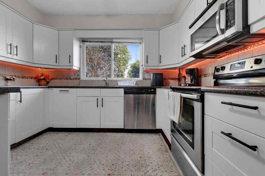 MLS® A2260307 - 12 Templehill Bay NE in Temple Calgary, Residential