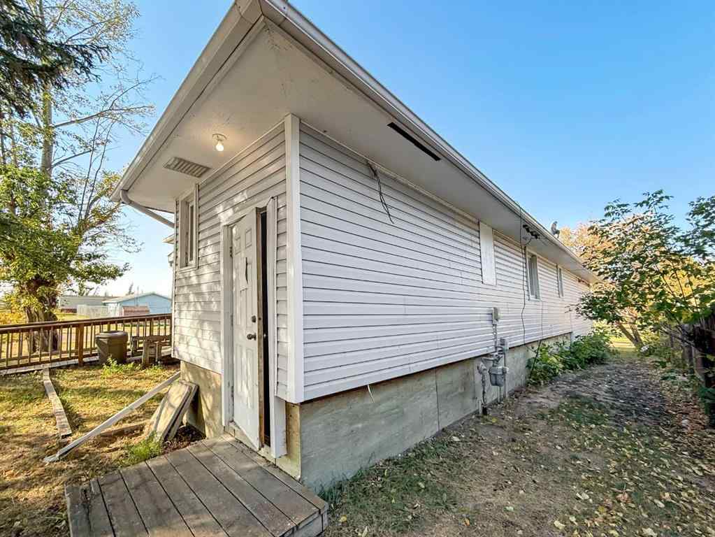 MLS® A2260308 - 5002 49 Avenue  in NONE Botha, Residential