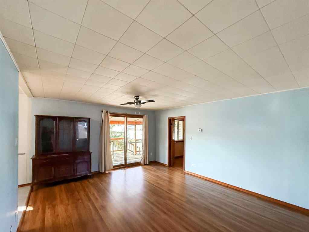 MLS® A2260308 - 5002 49 Avenue  in NONE Botha, Residential