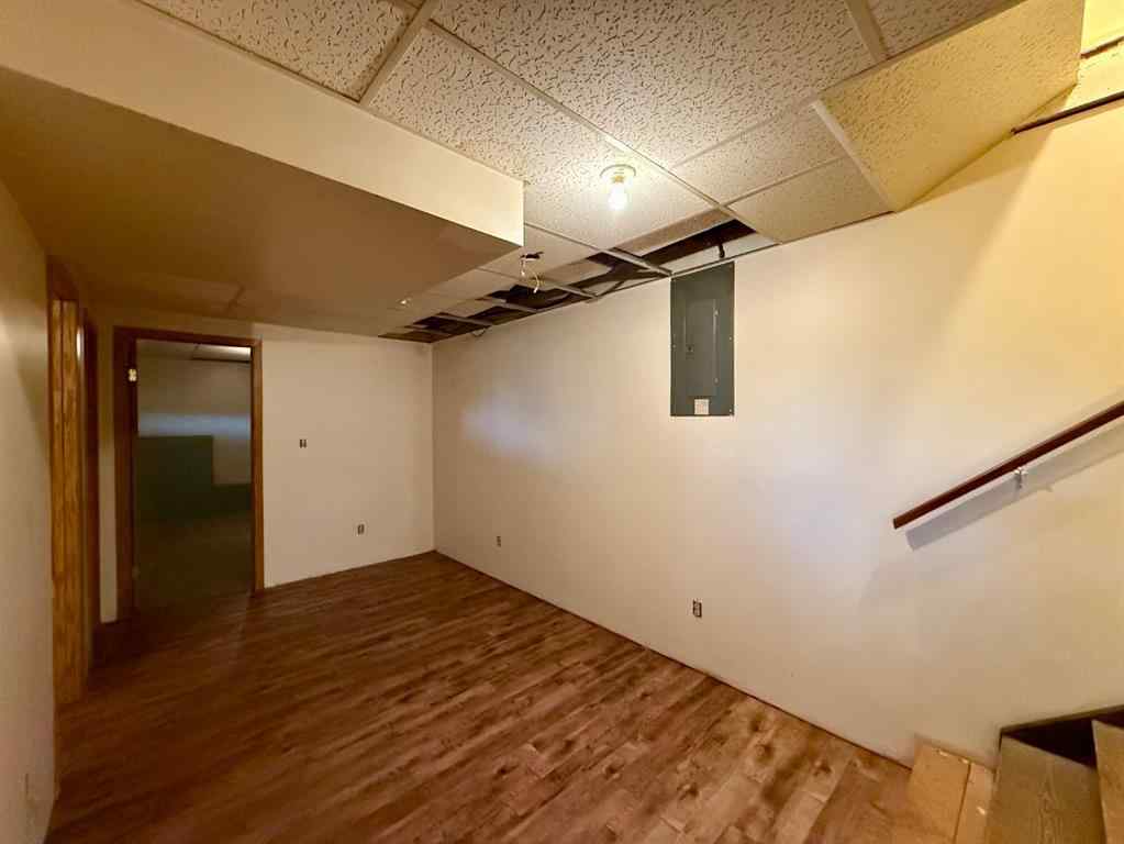 MLS® A2260308 - 5002 49 Avenue  in NONE Botha, Residential