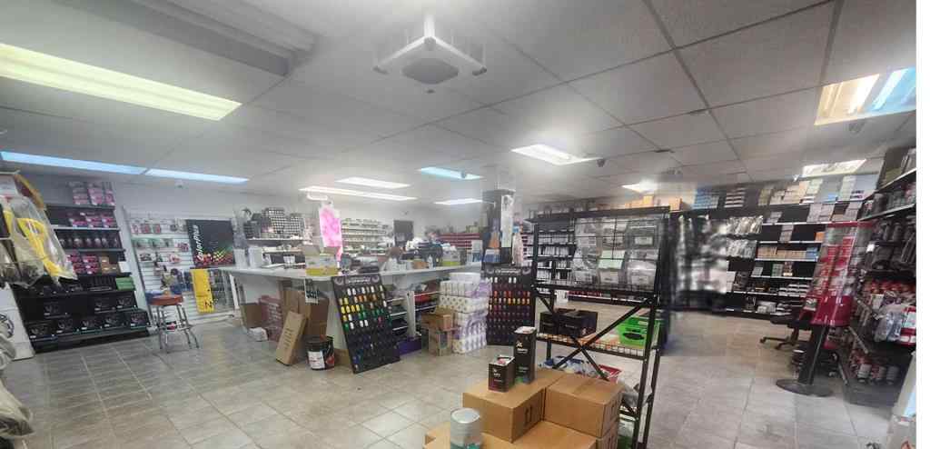 MLS® A2260309 - Unit #2 2219 35 Avenue NE in North Airways Calgary, Commercial