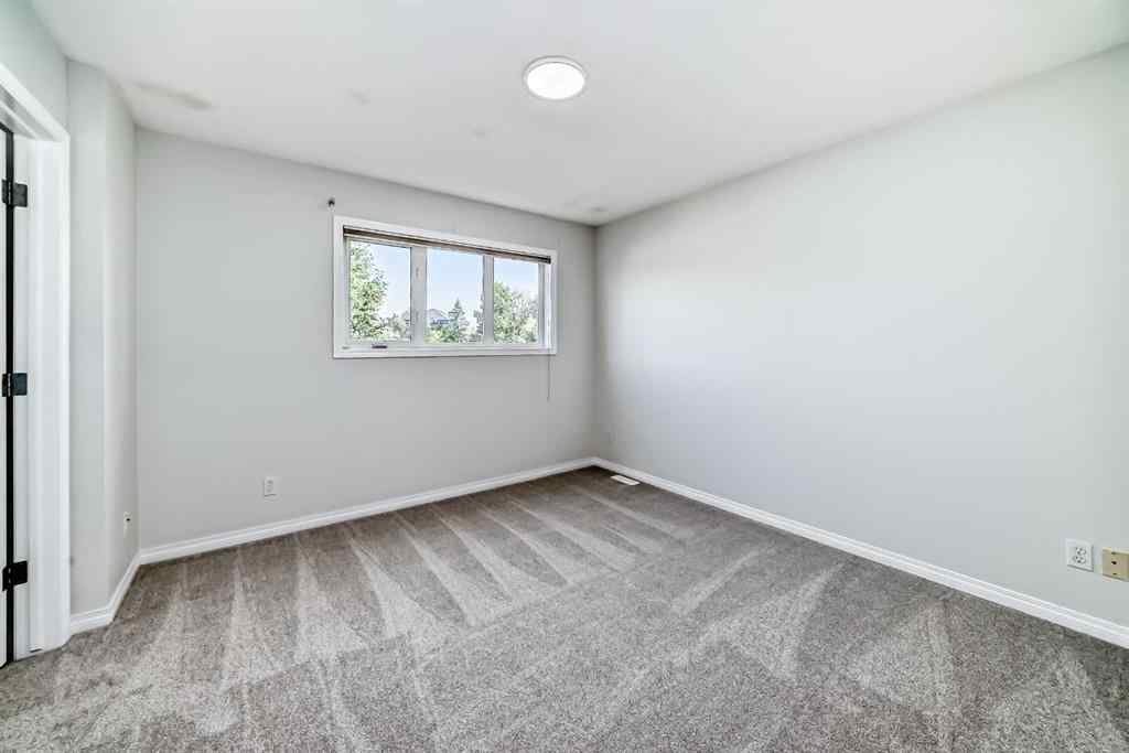 MLS® A2260319 - 92 simcoe Place SW in Signal Hill Calgary, Residential