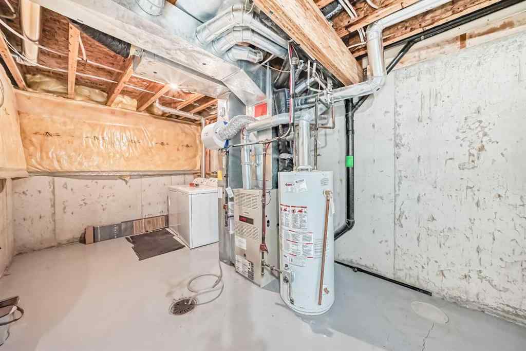 MLS® A2260319 - 92 simcoe Place SW in Signal Hill Calgary, Residential