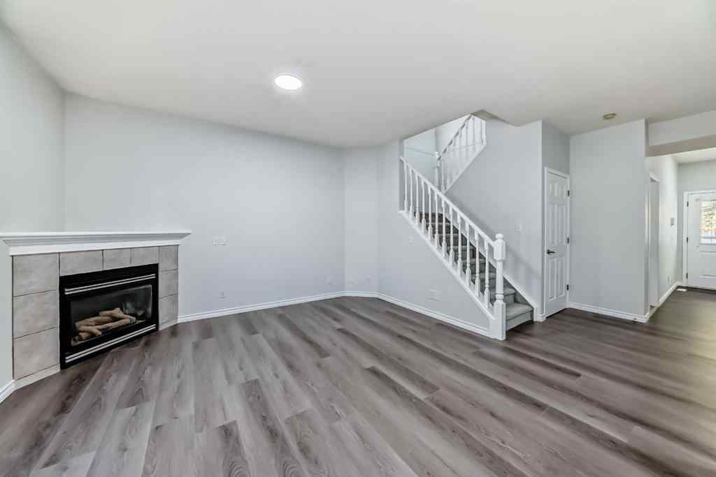 MLS® A2260319 - 92 simcoe Place SW in Signal Hill Calgary, Residential