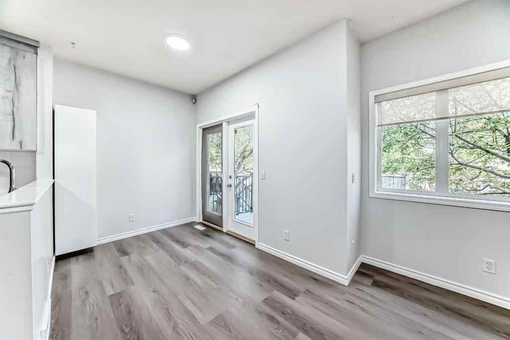 MLS® A2260319 - 92 simcoe Place SW in Signal Hill Calgary, Residential