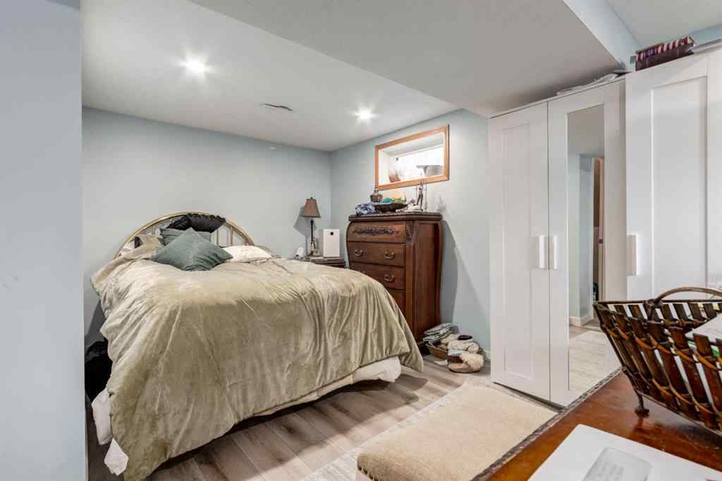 MLS® A2260325 - 7711 Bowcliffe Crescent NW in Bowness Calgary, Residential