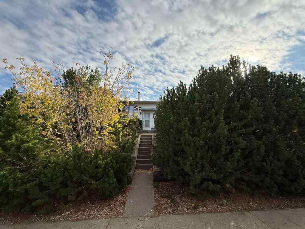 MLS® A2260326 - 4413 43 Street   in Riverside Ponoka, Residential