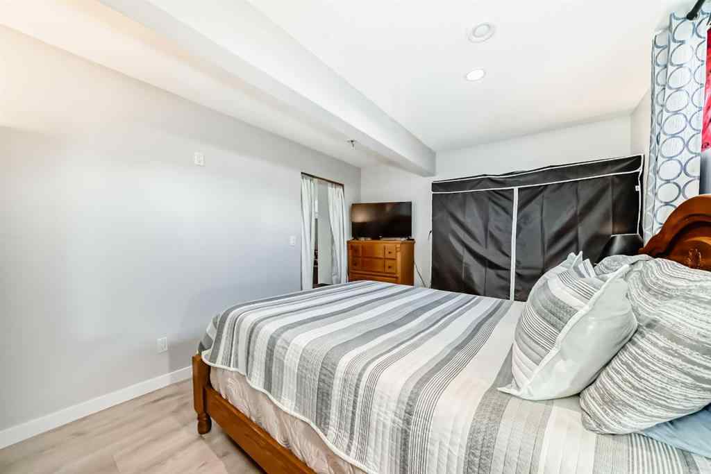 MLS® A2260329 - 20 Bowman Circle  in Beacon Hill Sylvan Lake, Residential