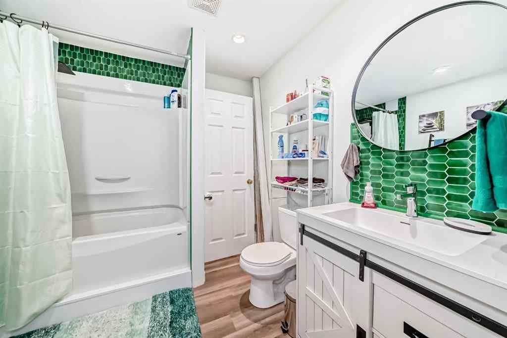 MLS® A2260329 - 20 Bowman Circle  in Beacon Hill Sylvan Lake, Residential