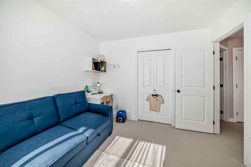 MLS® A2260329 - 20 Bowman Circle  in Beacon Hill Sylvan Lake, Residential