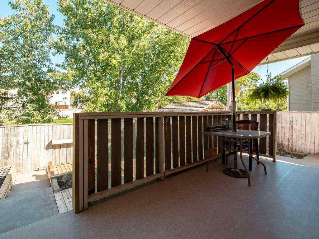 MLS® A2260331 - 27 Erminerun Place N in Uplands Lethbridge, Residential
