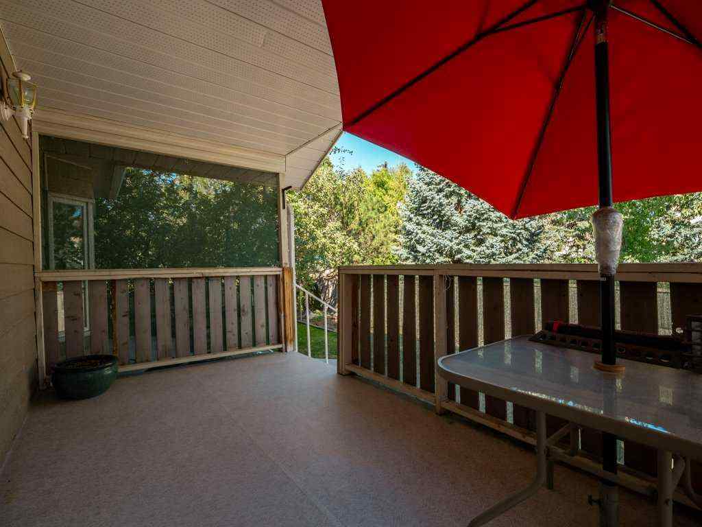 MLS® A2260331 - 27 Erminerun Place N in Uplands Lethbridge, Residential