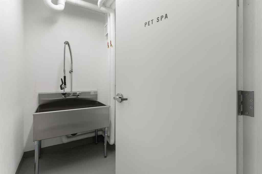 MLS® A2260336 - Unit #451 110 18A Street NW in West Hillhurst Calgary, Residential