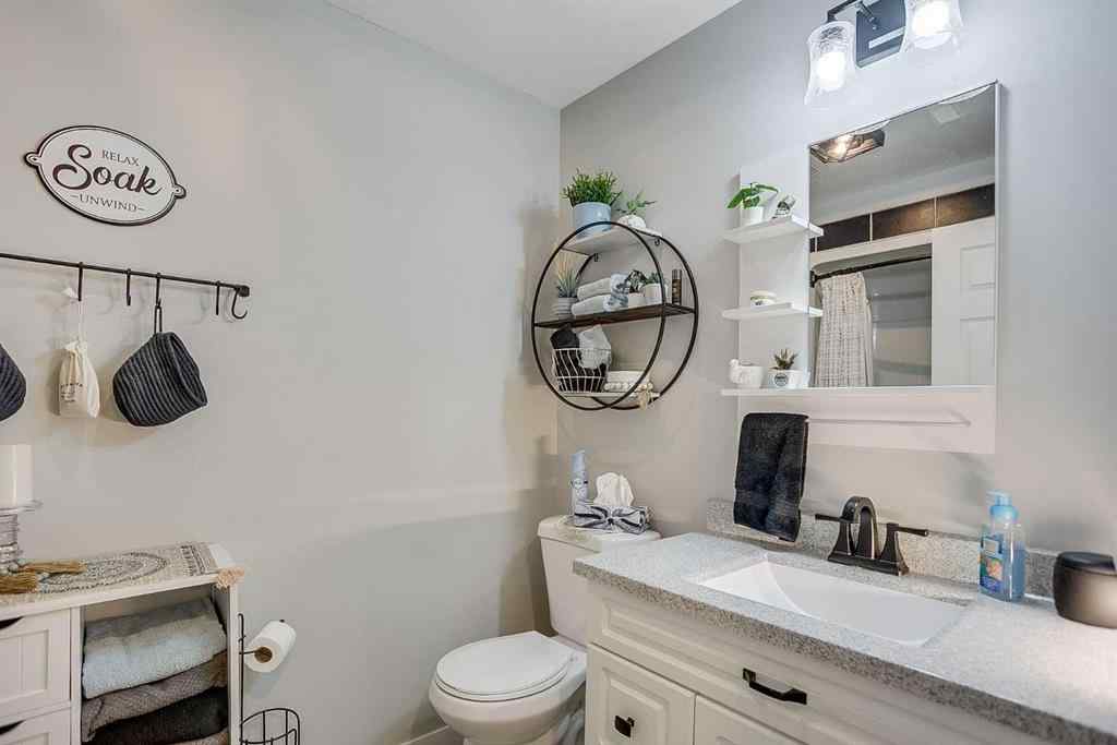 MLS® A2260340 - 211 Lineham Acres Close NW in Lineham Acres High River, Residential