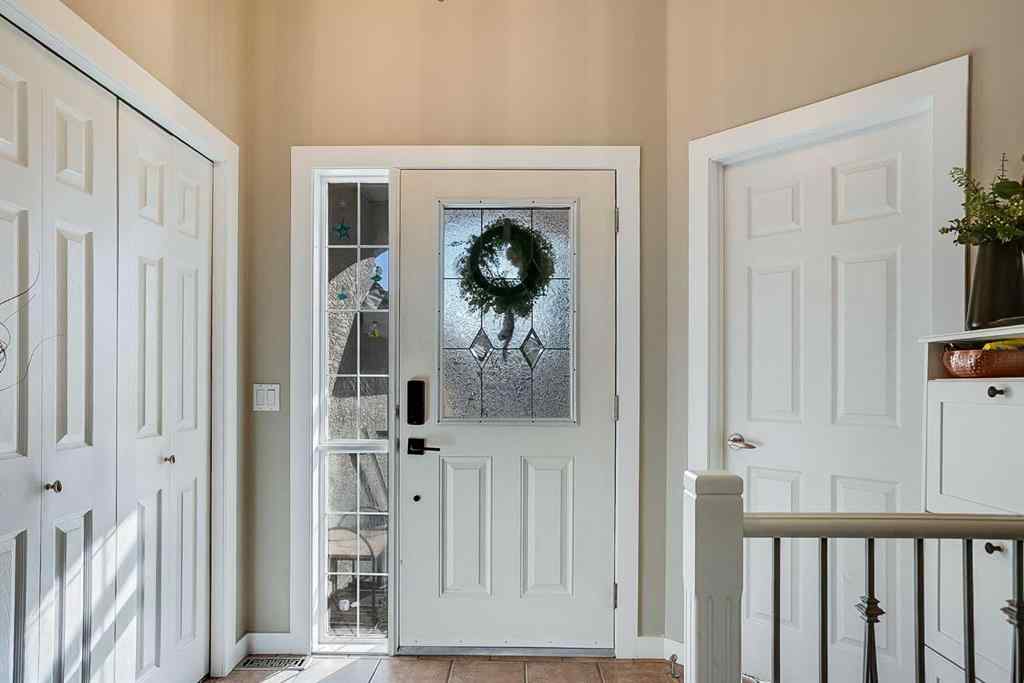 MLS® A2260340 - 211 Lineham Acres Close NW in Lineham Acres High River, Residential