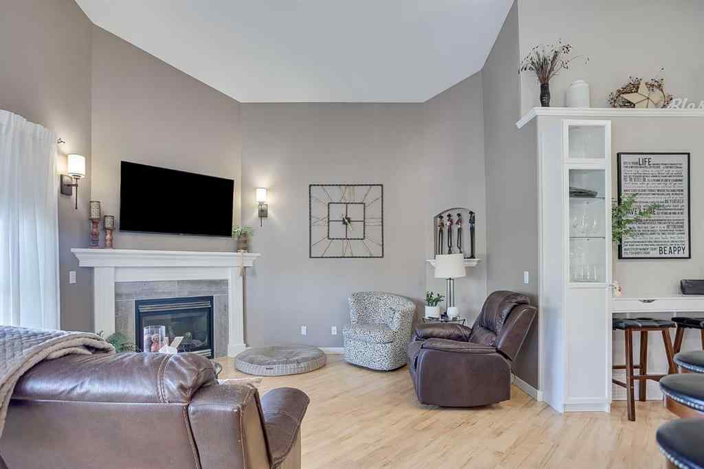 MLS® A2260340 - 211 Lineham Acres Close NW in Lineham Acres High River, Residential