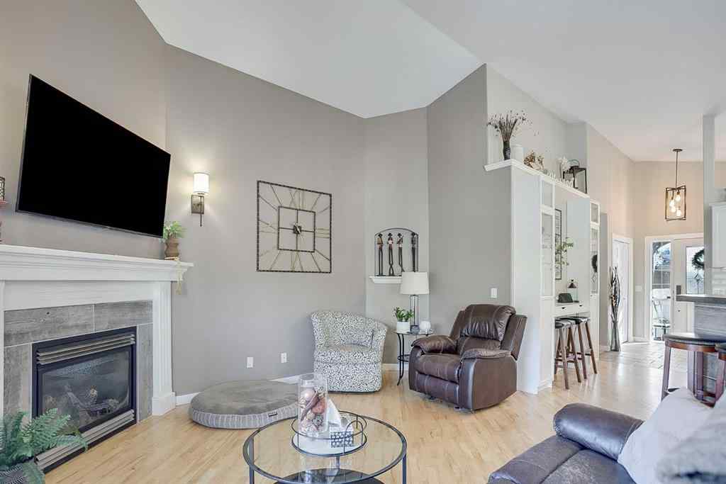 MLS® A2260340 - 211 Lineham Acres Close NW in Lineham Acres High River, Residential