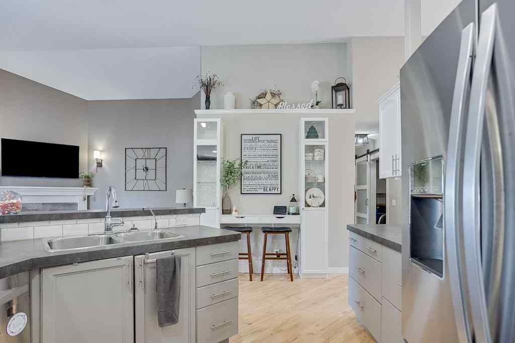 MLS® A2260340 - 211 Lineham Acres Close NW in Lineham Acres High River, Residential