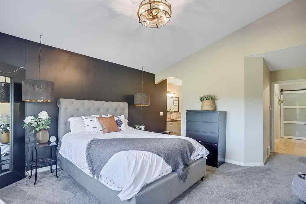 MLS® A2260340 - 211 Lineham Acres Close NW in Lineham Acres High River, Residential